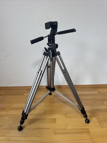 Treppiede studio con - studio,